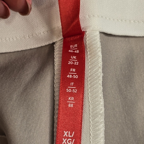 Spanx White Kick Flare Pull On Slimming Pant Size XL - Picture 13 of 15